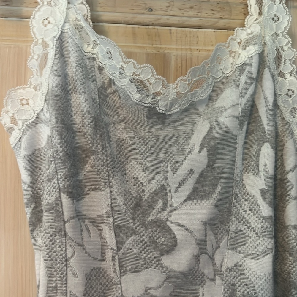 WHBM tank top with lace straps and trim - Picture 2 of 6